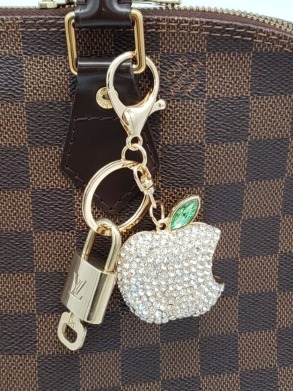 Louis Vuitton Authentic Gold Lock 🔒 Unbranded Apple Keychain Charm for Bags - Picture 7 of 7
